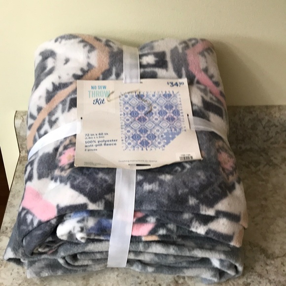 joannes Bedding New Joannes No Sew Throw Kit Poshmark